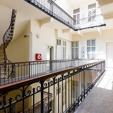 Newly Renovated In The Old Town Apartment Bratislava