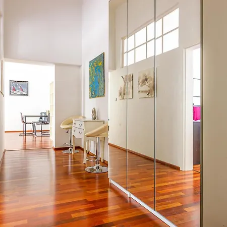 Apartment Newly Renovated In The Old Town Bratislava
