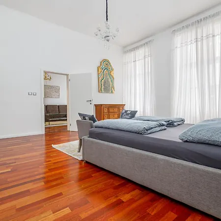 Newly Renovated In The Old Town Apartmán Bratislava