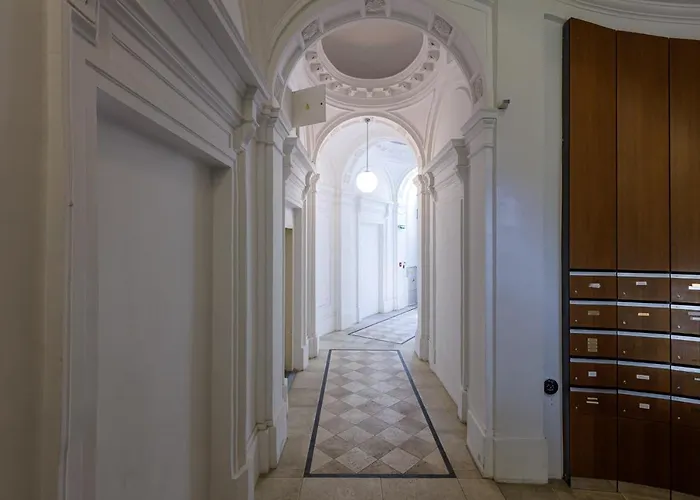 Newly Renovated In The Old Town Appartamento *
