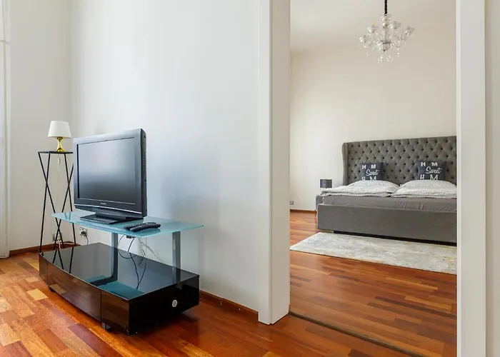 Newly Renovated In The Old Town Appartamento *